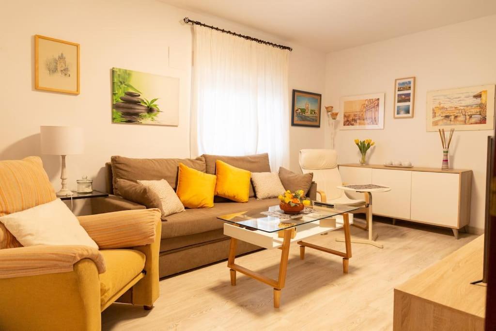 El Patio De La Vina By Gades Gestion Appartement Cádiz Buitenkant foto